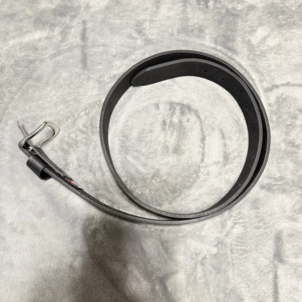 Carhartt Mens Size 42 Black Full Grain Leather Belt Silver Buckle Classic